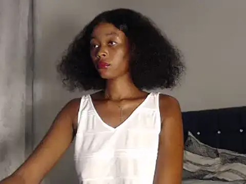 NairobiDazelle online show from 02.17.25