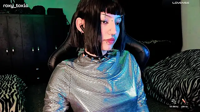 roxy toxic online show from 11.11.25