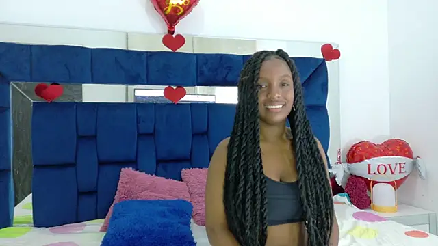 Snapshot of adry_moris chatting on 02.18.25 adry moris online show from 02.18.25