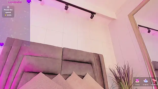 DannaJhonson1 online show from 04.13.26