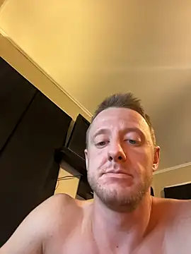 biggzee6 online show from 10.30.25