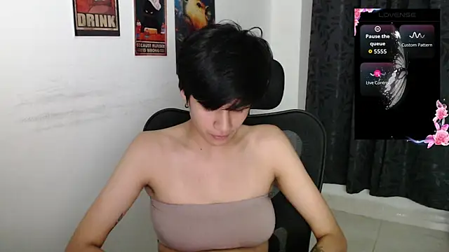 Snapshot of Dha_lia0 chatting on 10.04.25 Dha lia0 online show from 10.04.25