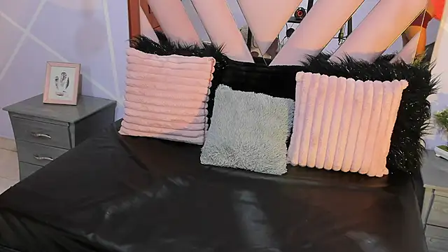 Gletty noa online show from 03.20.25