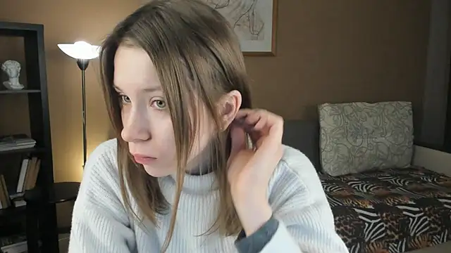 Snapshot of HildaFerrett chatting on 01.25.25 HildaFerrett online show from 01.25.25