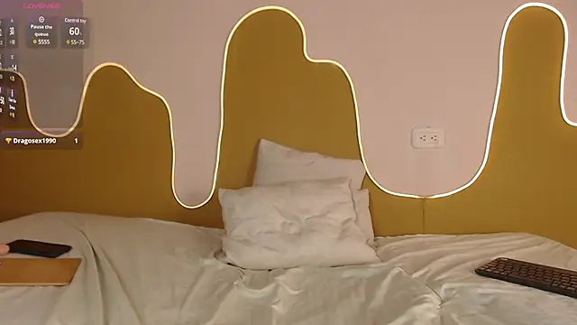 Odeth  online show from 02.15.25