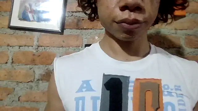 Snapshot of DanteAndKyle chatting on 09.20.25 DanteAndKyle online show from 09.20.25