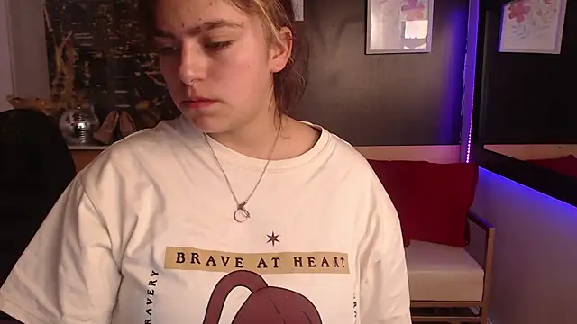 Kitten Cam online show from 09.21.25