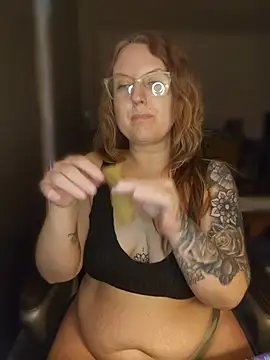 TattedMamaXOXO online show from 04.11.26