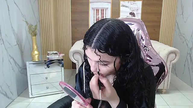 shalon diaz s online show from 11.30.25