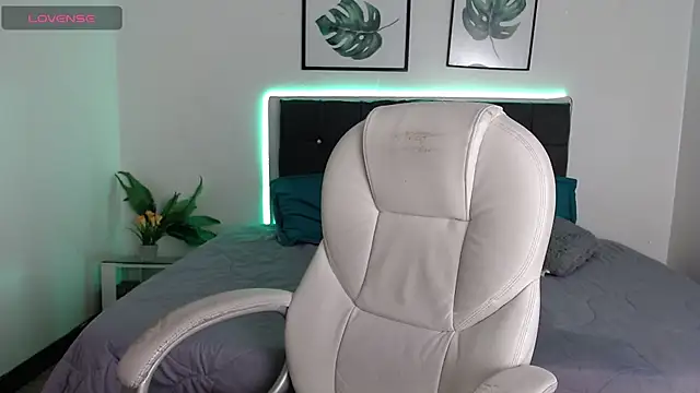 MysticMature online show from 02.10.25