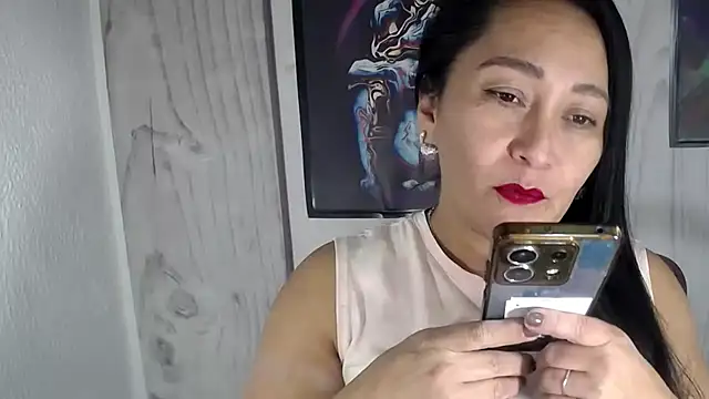 JULIANAWET69 online show from 10.15.25