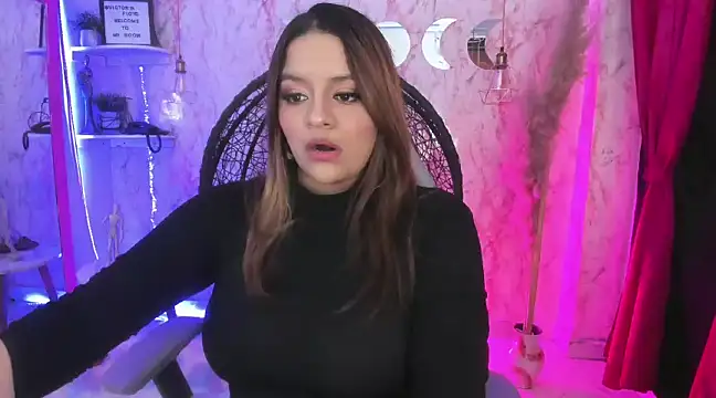 victoria  floyd online show from 02.12.25