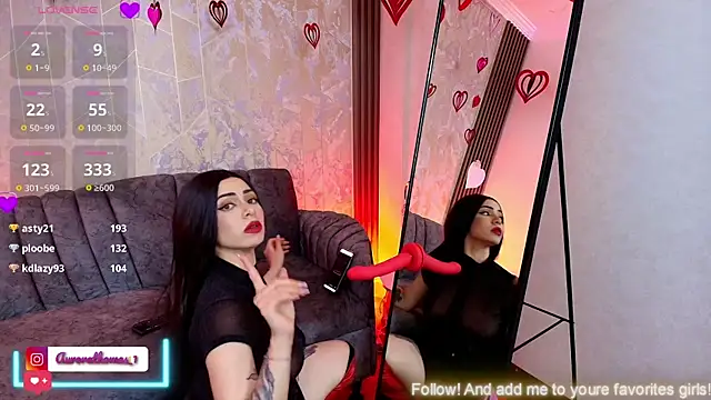 Aurora thomas  1 online show from 02.12.25