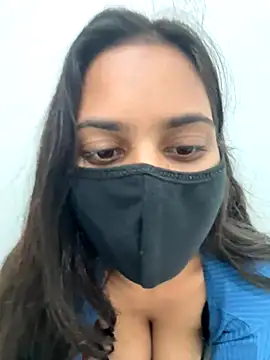 Snapshot of Sofia3393 chatting on 11.27.25 Sofia3393 online show from 11.27.25