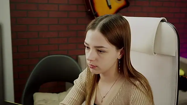 PamBeesly online show from 01.22.25