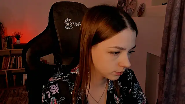 PamBeesly online show from 01.25.25