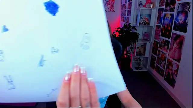 PamBeesly online show from 02.05.25