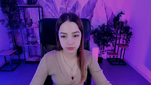 PamBeesly online show from 03.13.25