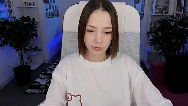 PamBeesly online show from 10.27.25