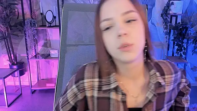 PamBeesly online show from 10.29.25