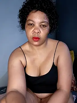 Snapshot of Fattypussyxx chatting on 06.30.26 Fattypussyxx online show from 06.30.26
