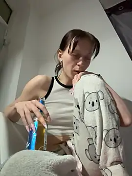 Ciara2004 online show from 11.24.25