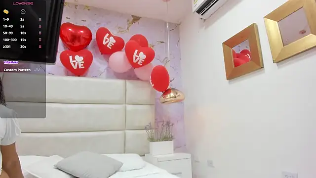 AnthonelaRusso  online show from 02.17.25