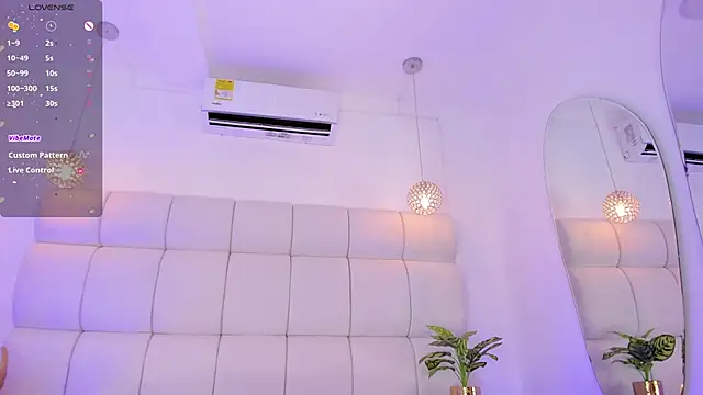 AnthonelaRusso  online show from 03.08.25