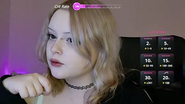 Snapshot of Electro_doll chatting on 03.17.25 Electro doll online show from 03.17.25