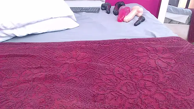 tinyy whore18 online show from 01.20.25