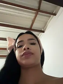 Bella Smiith  online show from 11.06.25