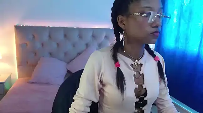 LITTLEDOLLHOT online show from 02.06.25