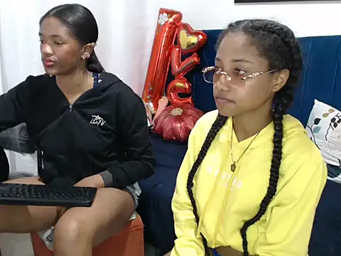 LITTLEDOLLHOT online show from 02.28.25