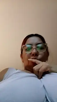 brithany olson25 online show from 02.13.25