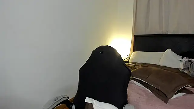 brithany olson25 online show from 02.05.26