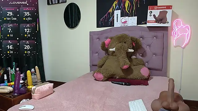Emmie Hot online show from 05.11.26