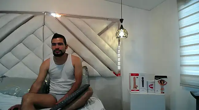 luxurycoupl online show from 01.25.25