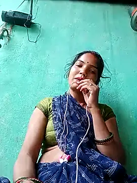 Bhuvi Bedi online show from 02.28.25