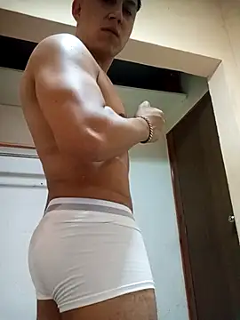 LuisMex1998 online show from 04.18.26