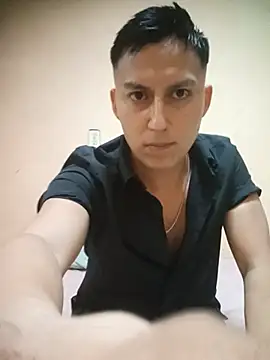 Snapshot of LuisMex1998 chatting on 07.20.26 LuisMex1998 online show from 07.20.26
