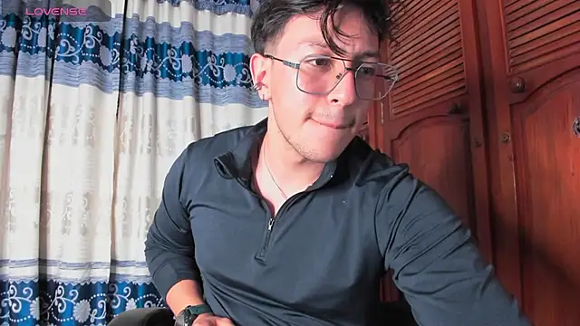 Amon  ashford online show from 02.12.26