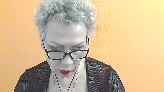 NessyJenixs online show from 11.27.25