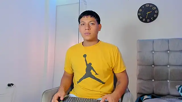 Tylerdrdn online show from 11.10.25