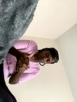 theprettysoles online show from 11.29.25