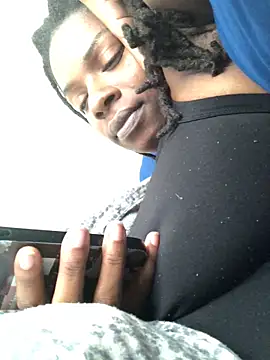 theprettysoles online show from 04.18.26