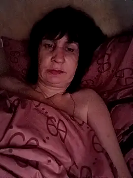 Laura Kiss online show from 04.20.26