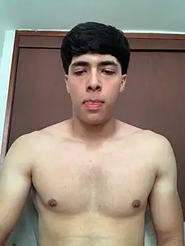 Snapshot of max_ryderr chatting on 01.29.25 max ryderr online show from 01.29.25