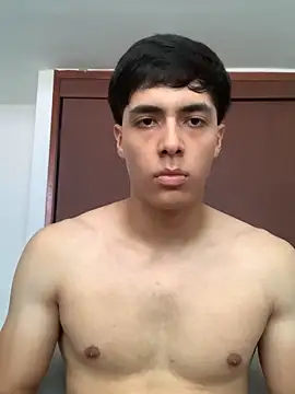 Snapshot of max_ryderr chatting on 02.10.25 max ryderr online show from 02.10.25