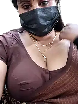 Queenflowerr online show from 01.31.25