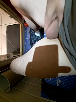 Berniwix2 online show from 11.16.25